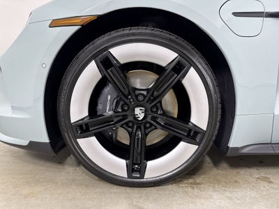 2026 Porsche Taycan 4