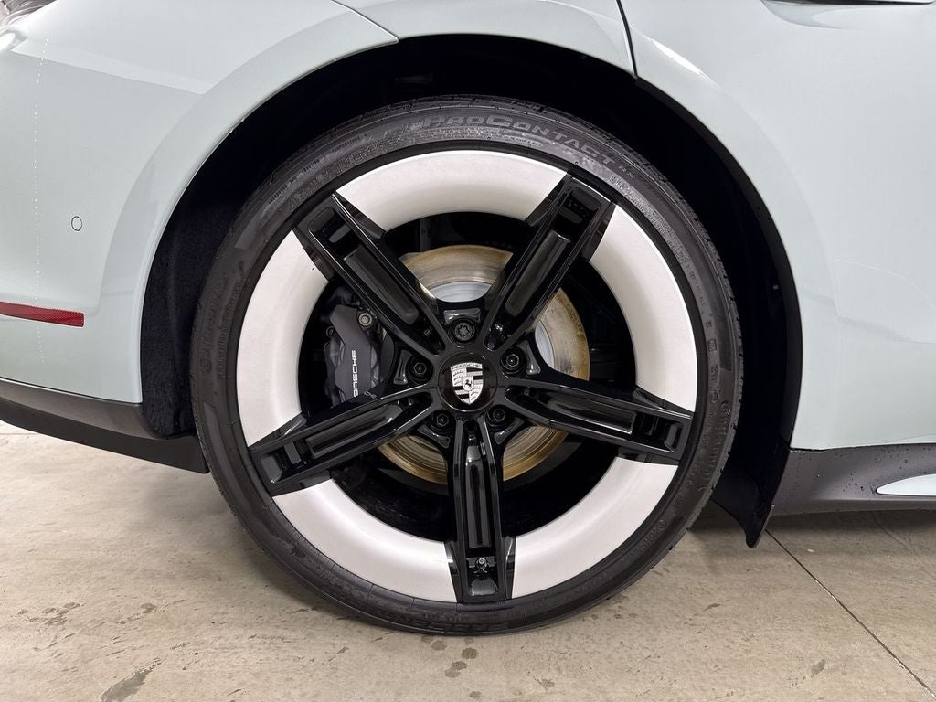 2026 Porsche Taycan 4