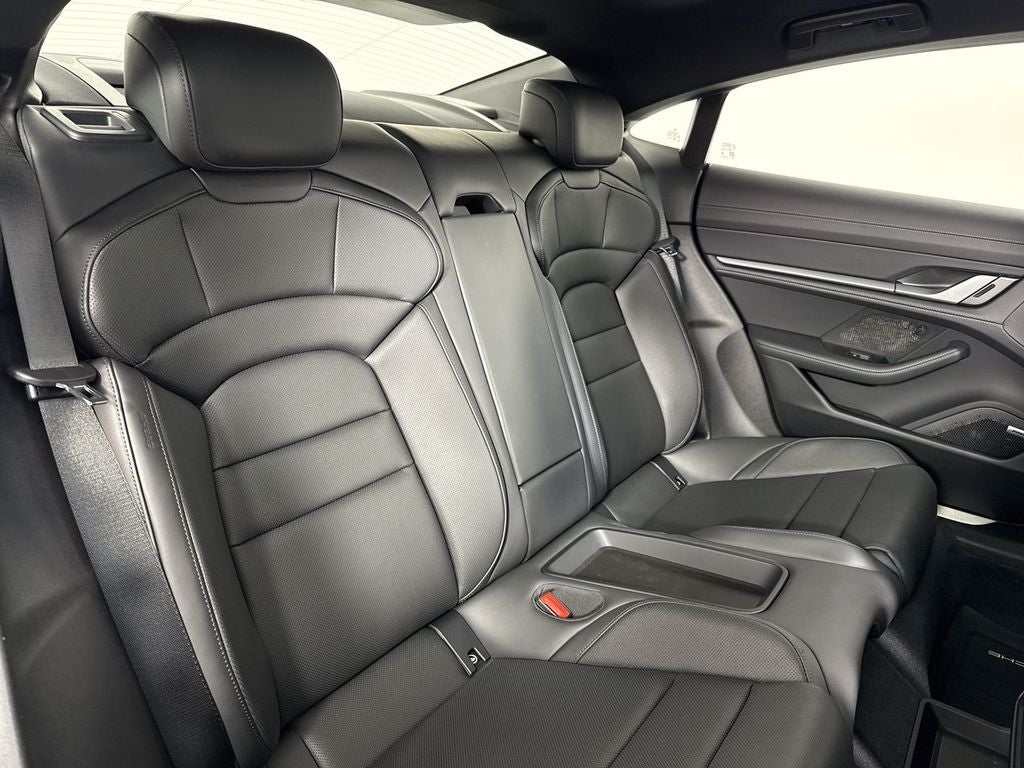 2026 Porsche Taycan 4