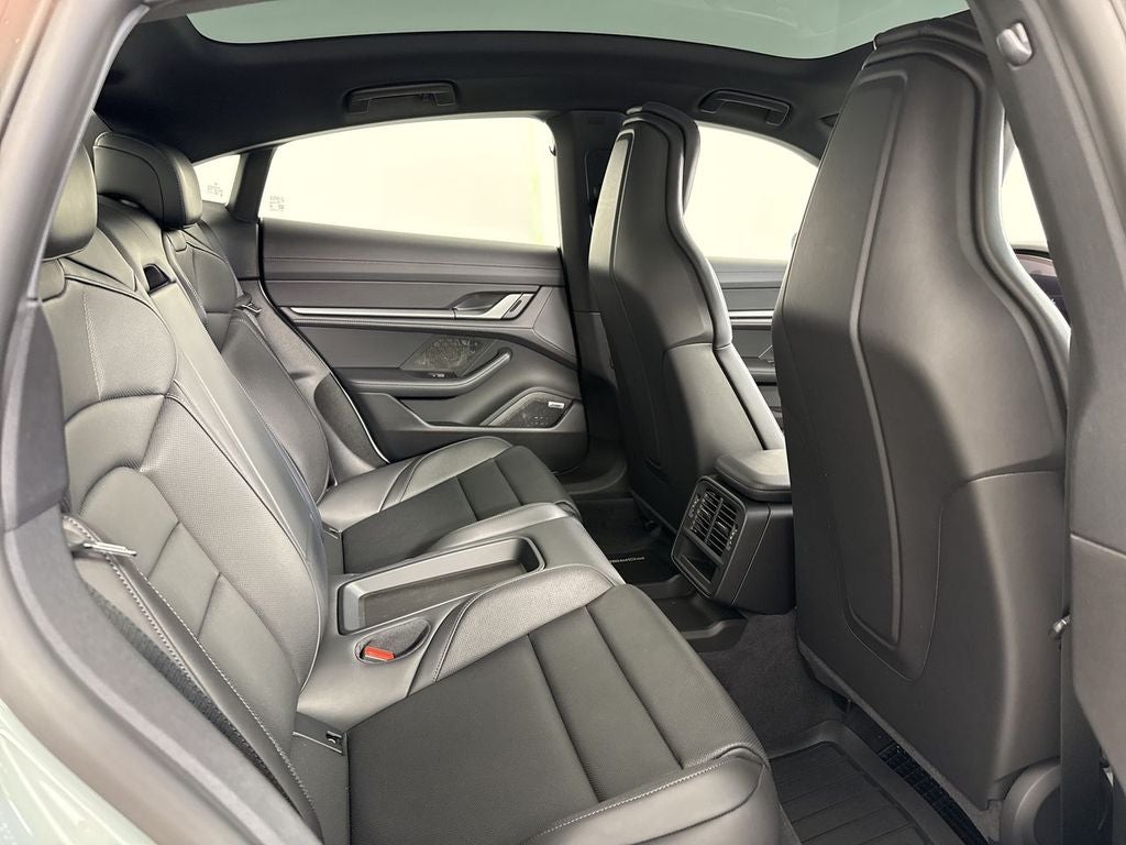 2026 Porsche Taycan 4