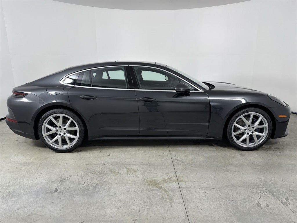 2026 Porsche Panamera RWD