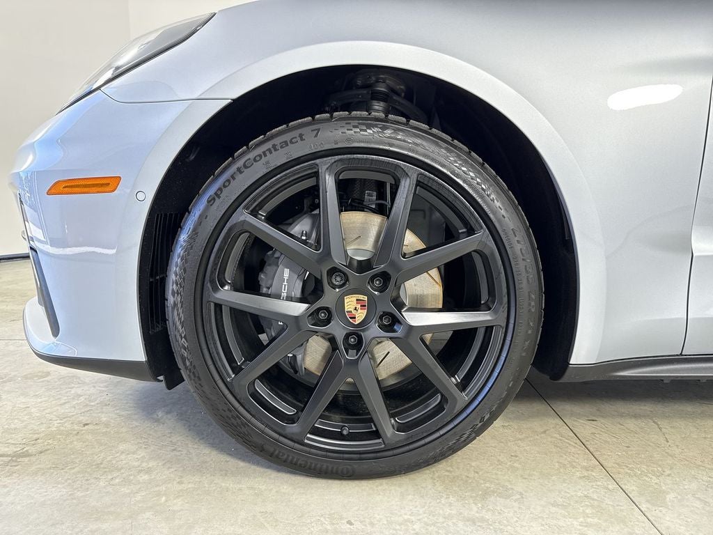 2026 Porsche Panamera 4