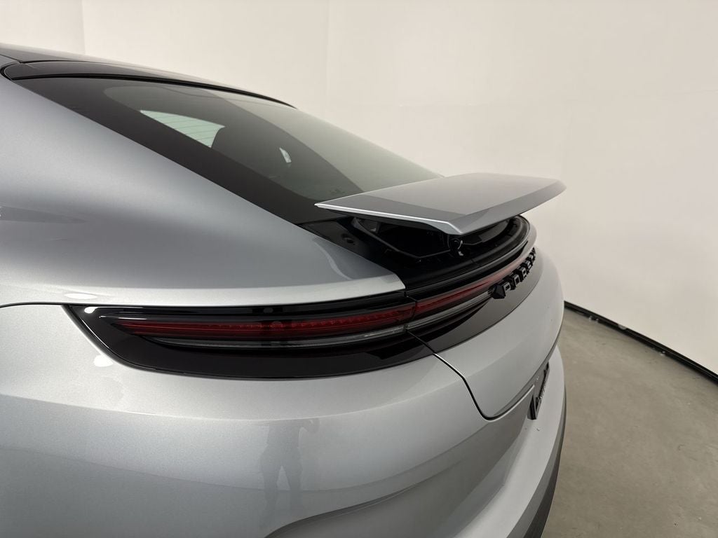 2026 Porsche Panamera 4