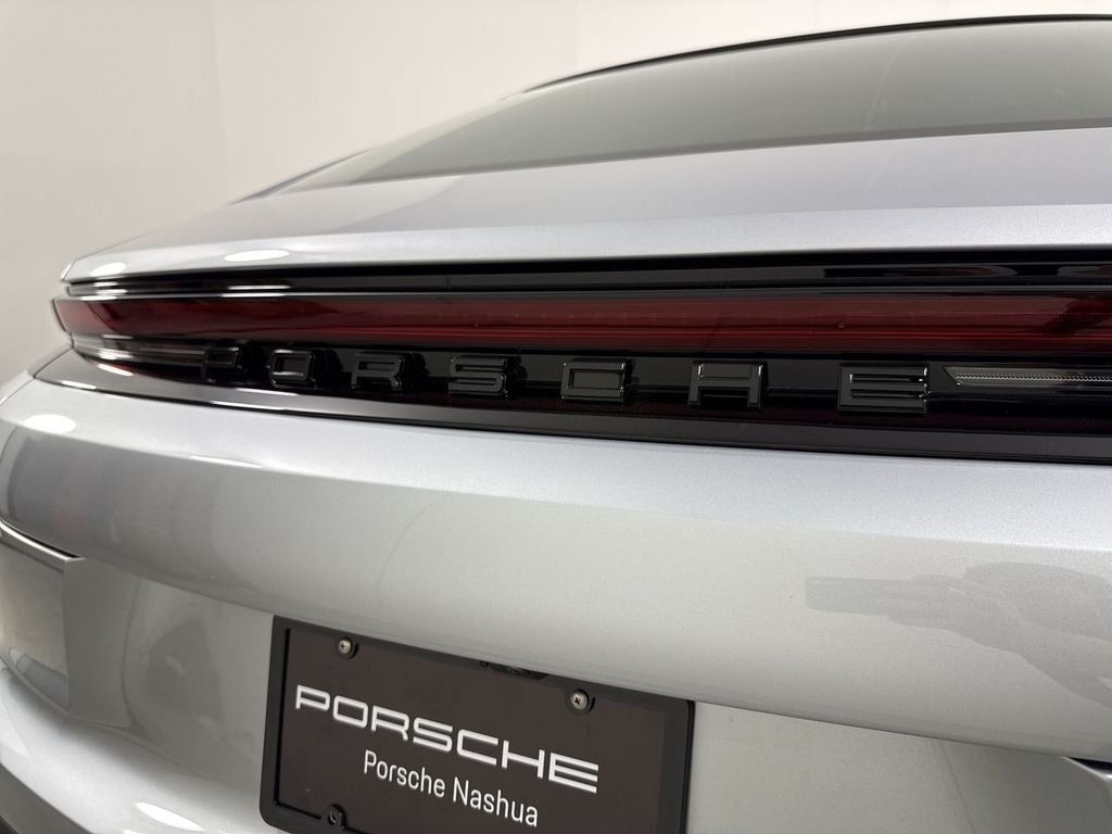 2026 Porsche Panamera 4