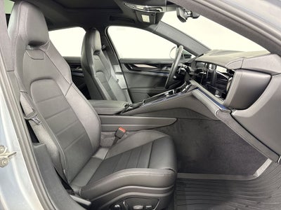 2026 Porsche Panamera 4