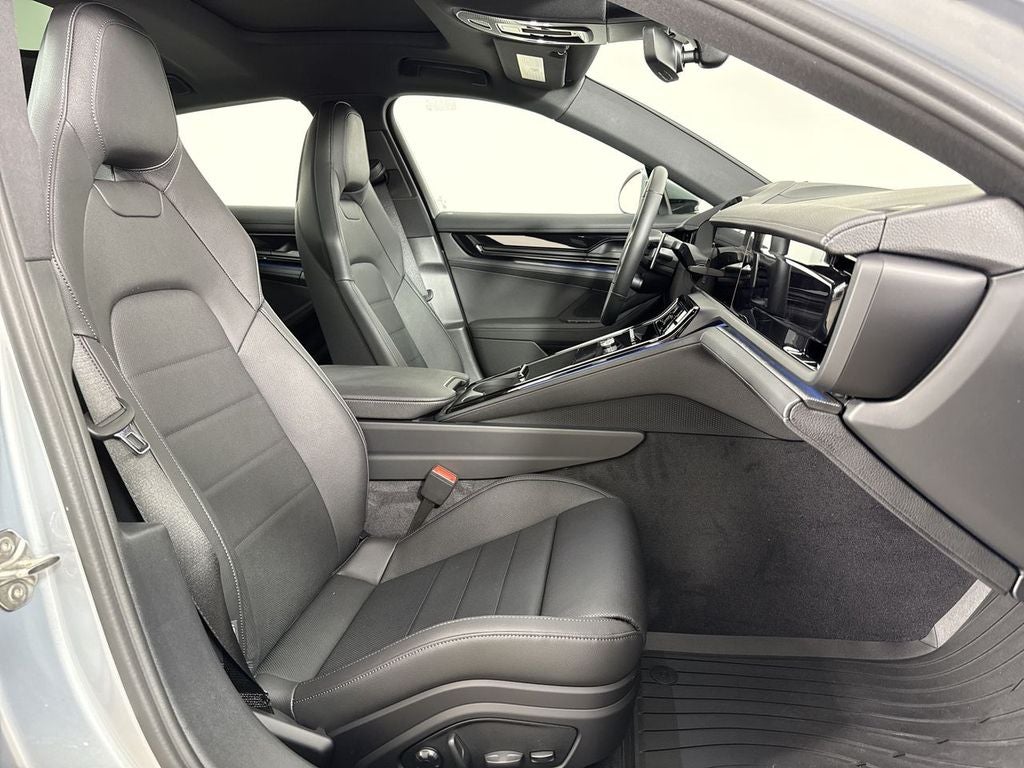 2026 Porsche Panamera 4