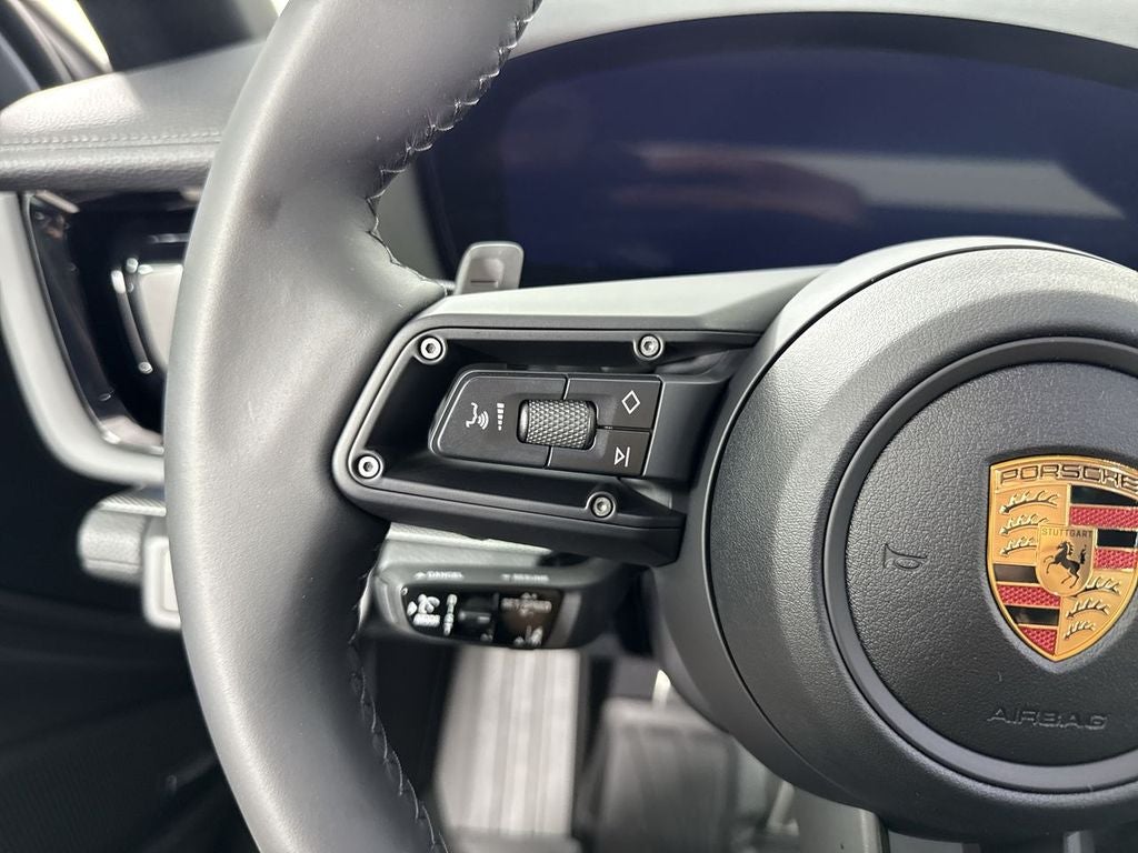 2026 Porsche Panamera 4