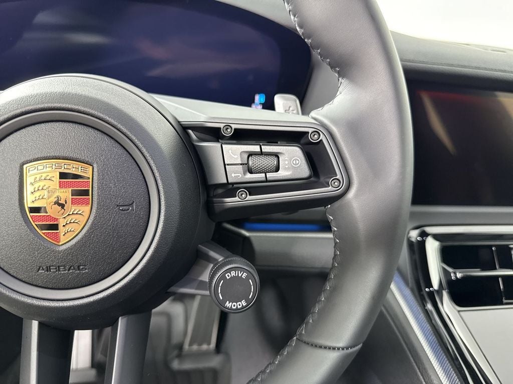 2026 Porsche Panamera 4