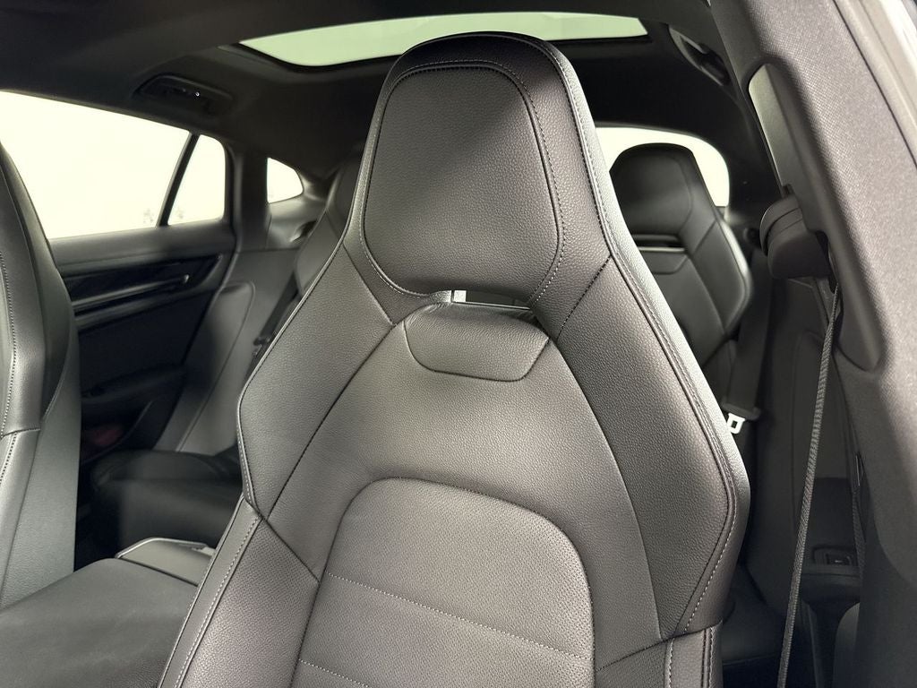 2026 Porsche Panamera 4