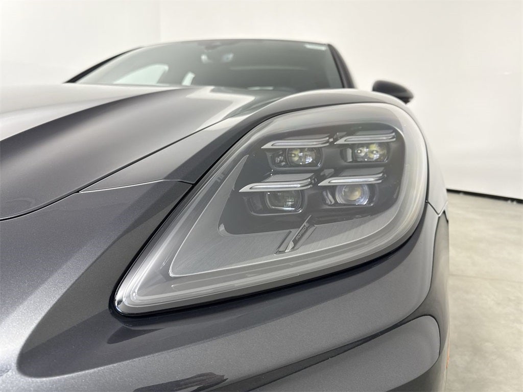 2026 Porsche Panamera 4