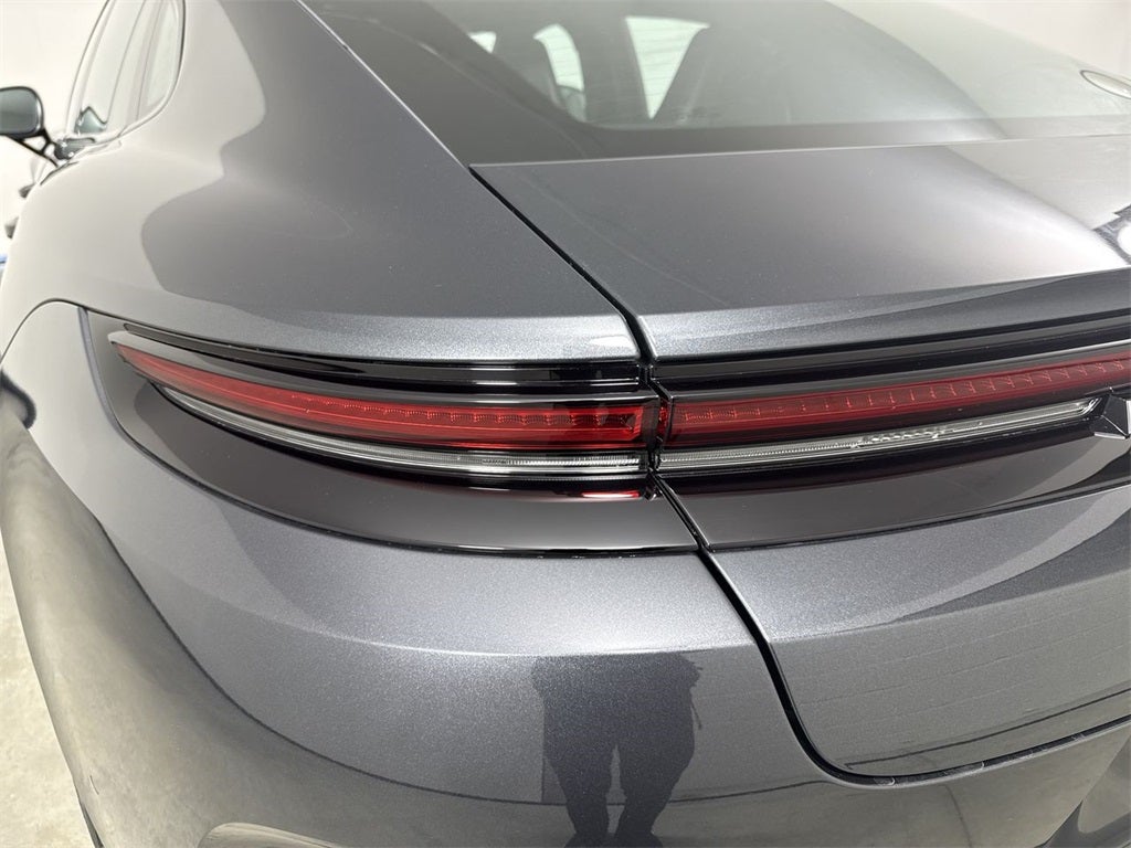 2026 Porsche Panamera 4