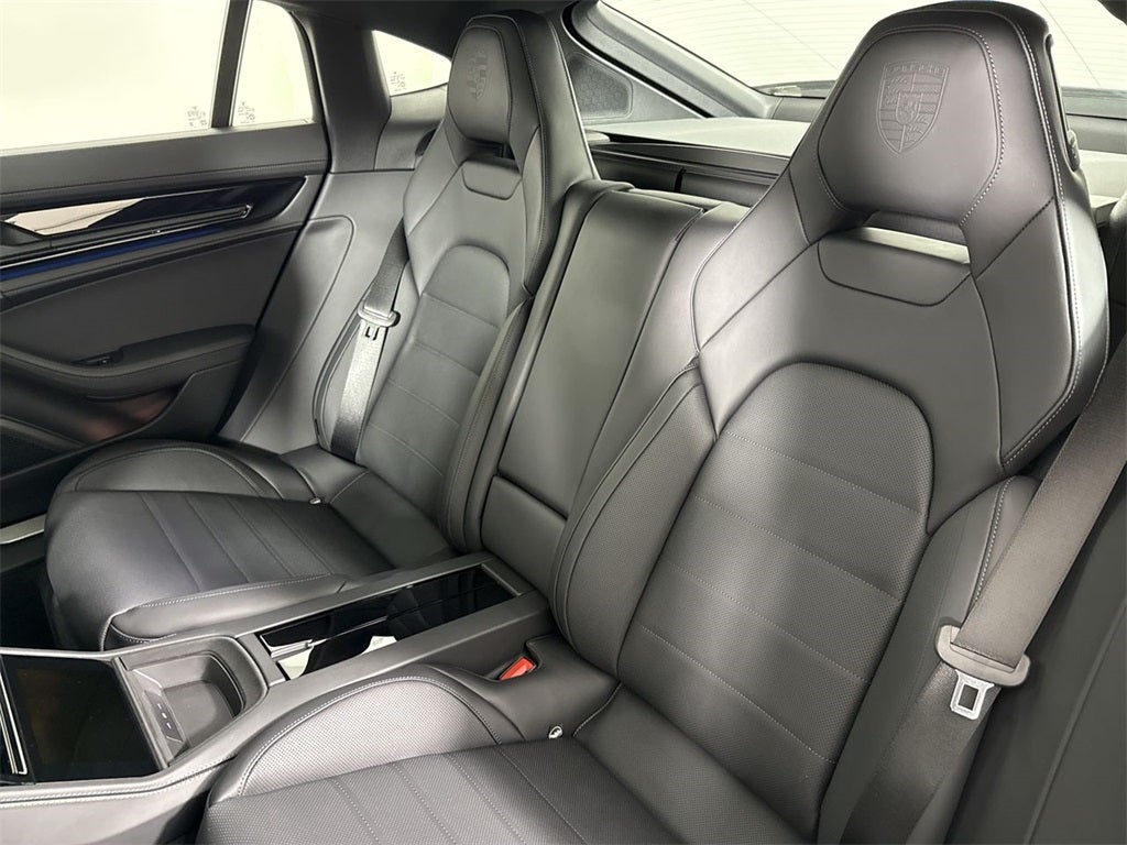 2026 Porsche Panamera 4