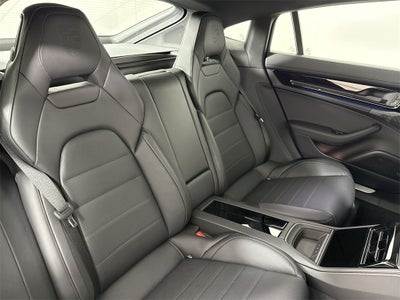2026 Porsche Panamera 4