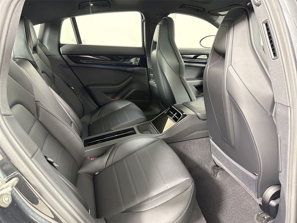 2026 Porsche Panamera 4