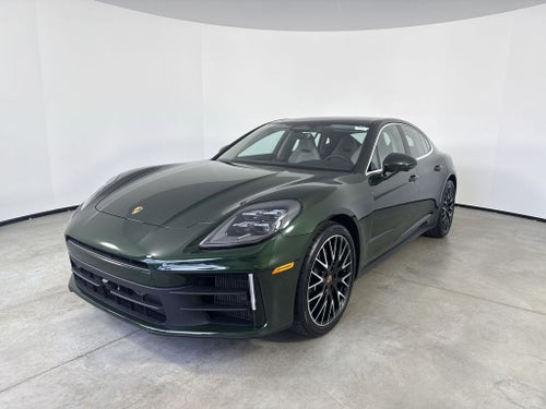 2026 Porsche Panamera 4
