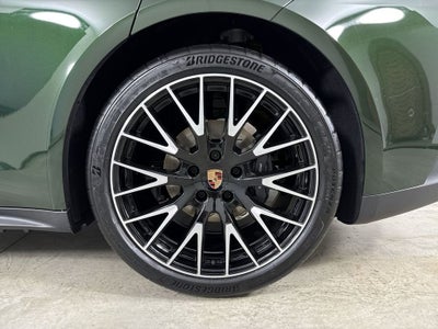2026 Porsche Panamera 4
