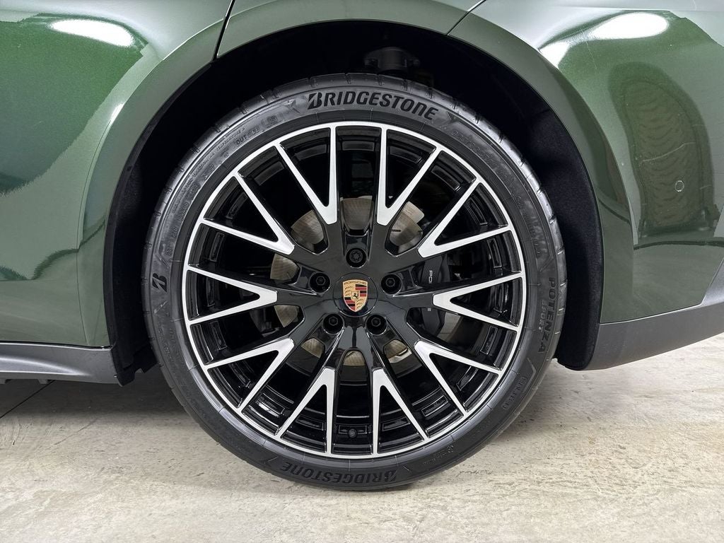 2026 Porsche Panamera 4