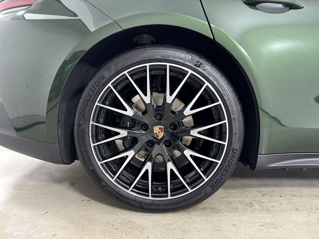 2026 Porsche Panamera 4