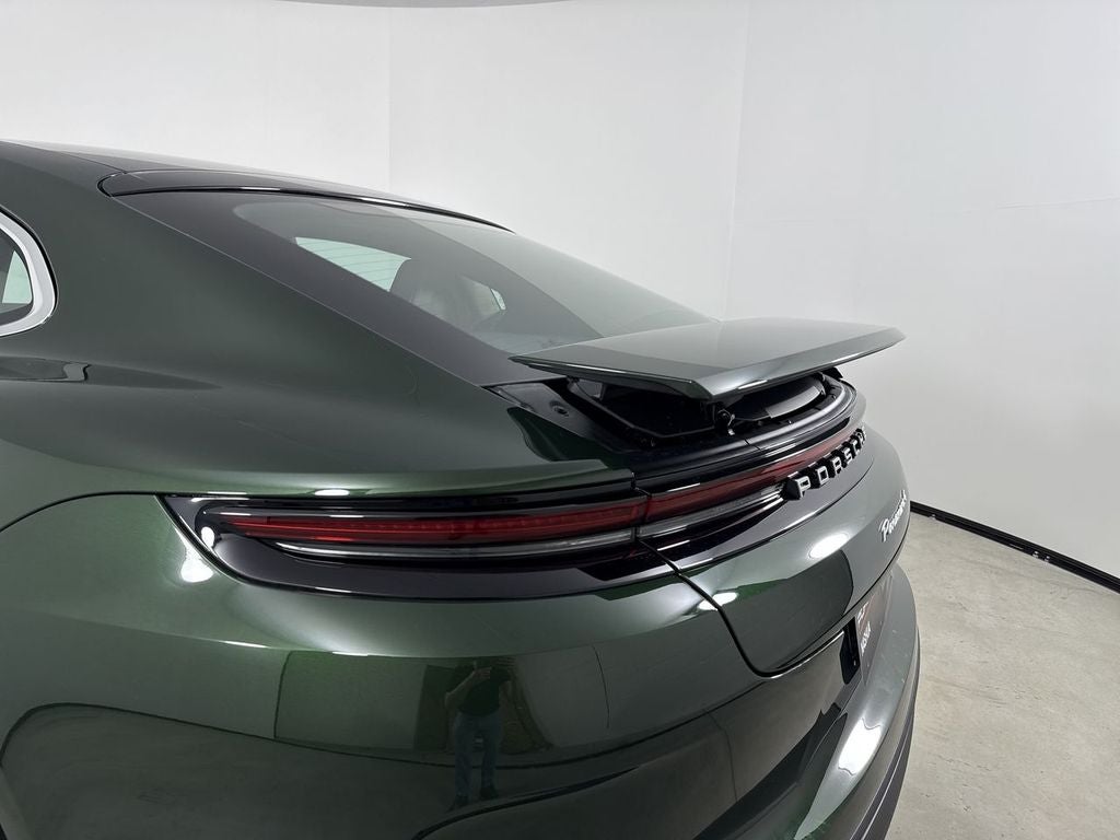 2026 Porsche Panamera 4