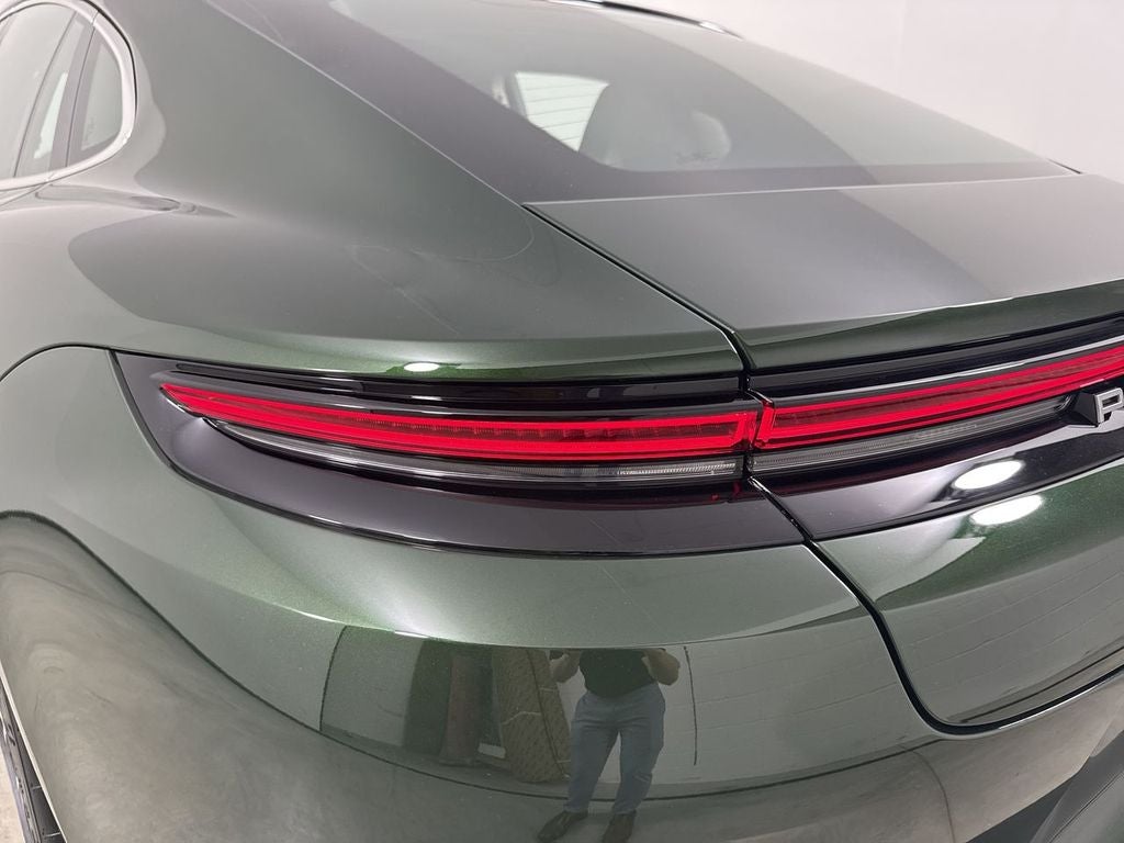 2026 Porsche Panamera 4