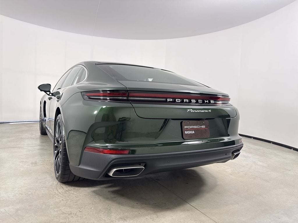 2026 Porsche Panamera 4