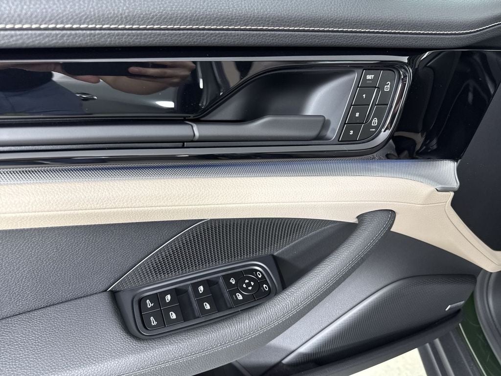 2026 Porsche Panamera 4