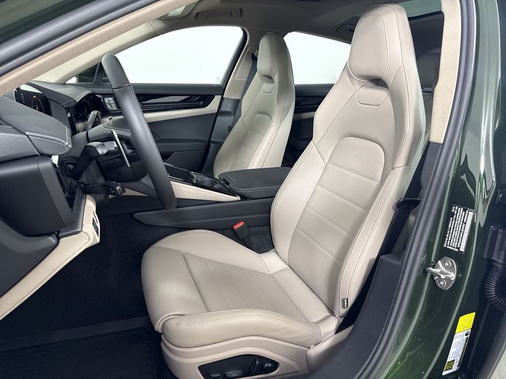 2026 Porsche Panamera 4