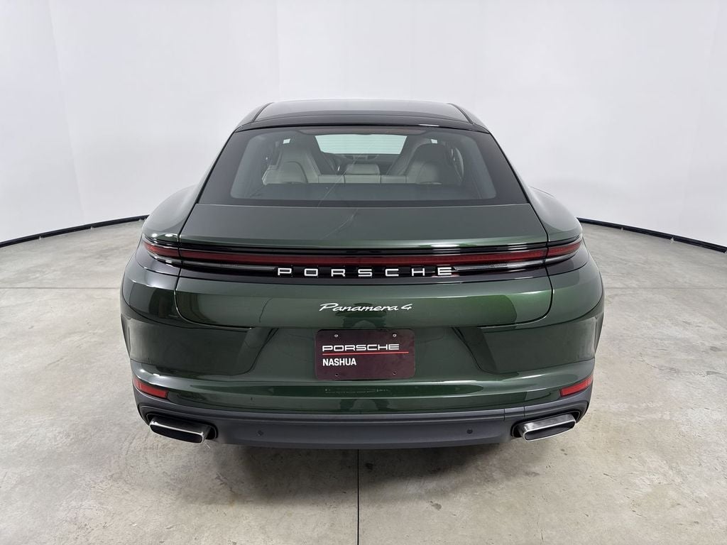 2026 Porsche Panamera 4