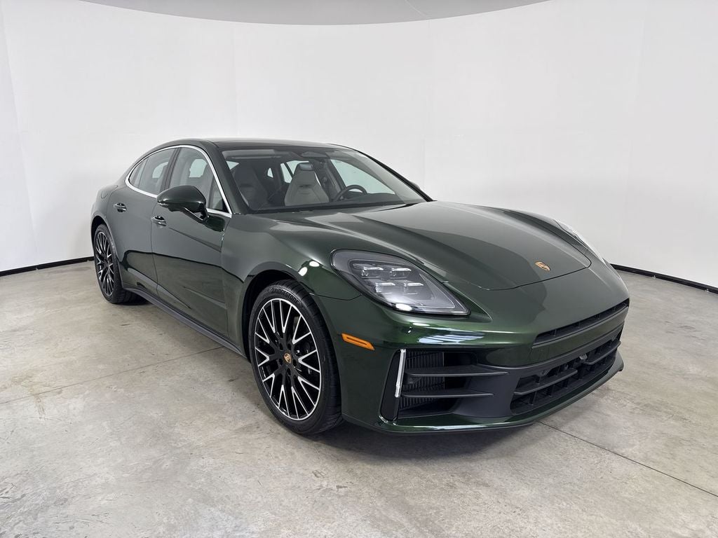 2026 Porsche Panamera 4
