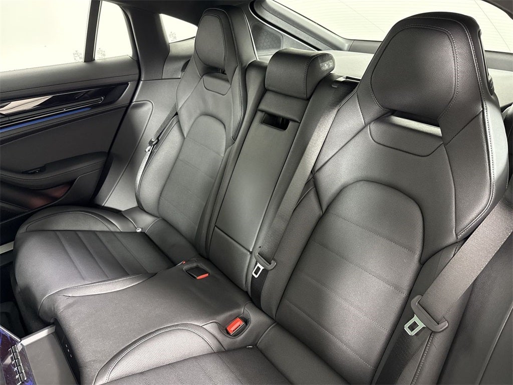 2026 Porsche Panamera 4