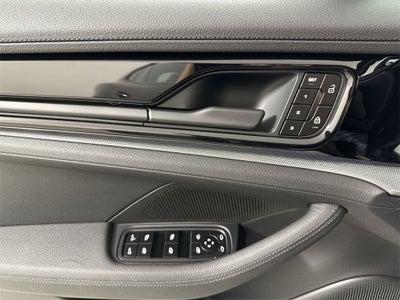 2026 Porsche Panamera 4