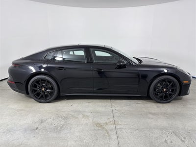 2026 Porsche Panamera 4