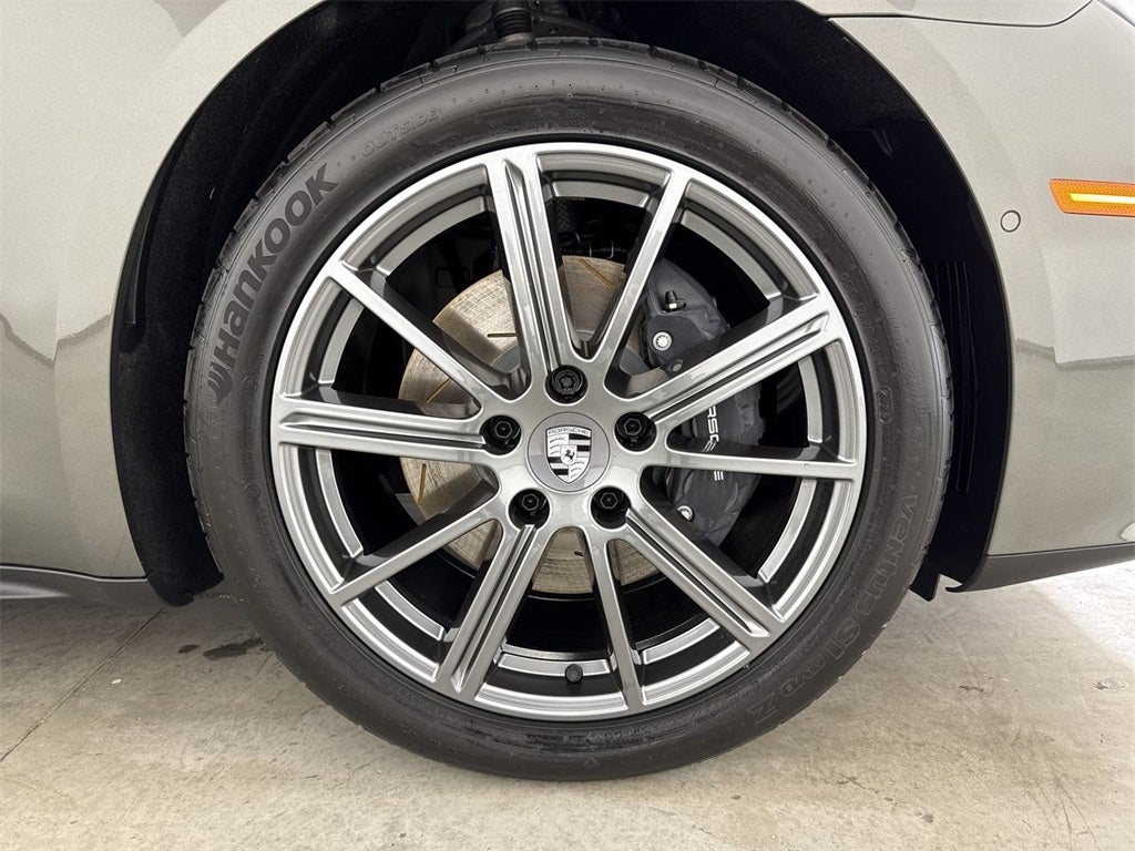 2026 Porsche Panamera 4