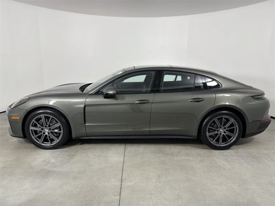 2026 Porsche Panamera 4