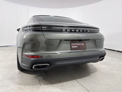 2026 Porsche Panamera 4