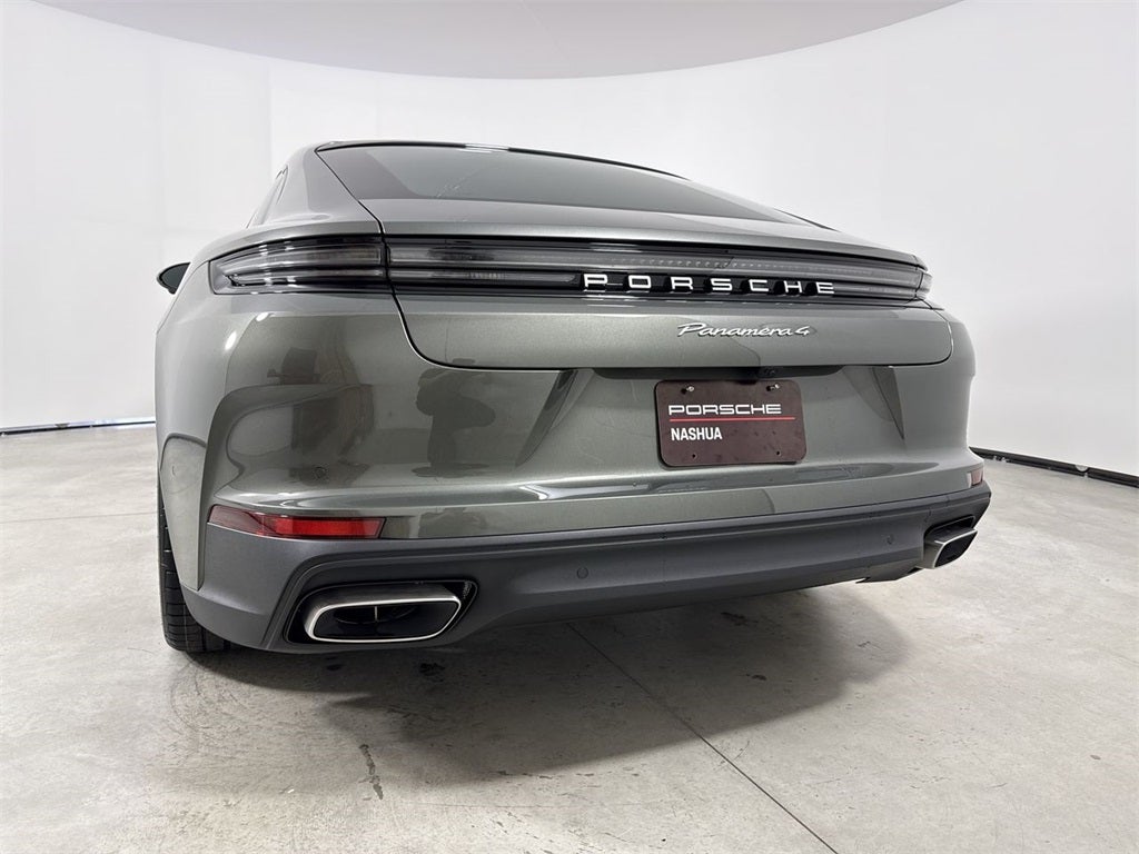 2026 Porsche Panamera 4