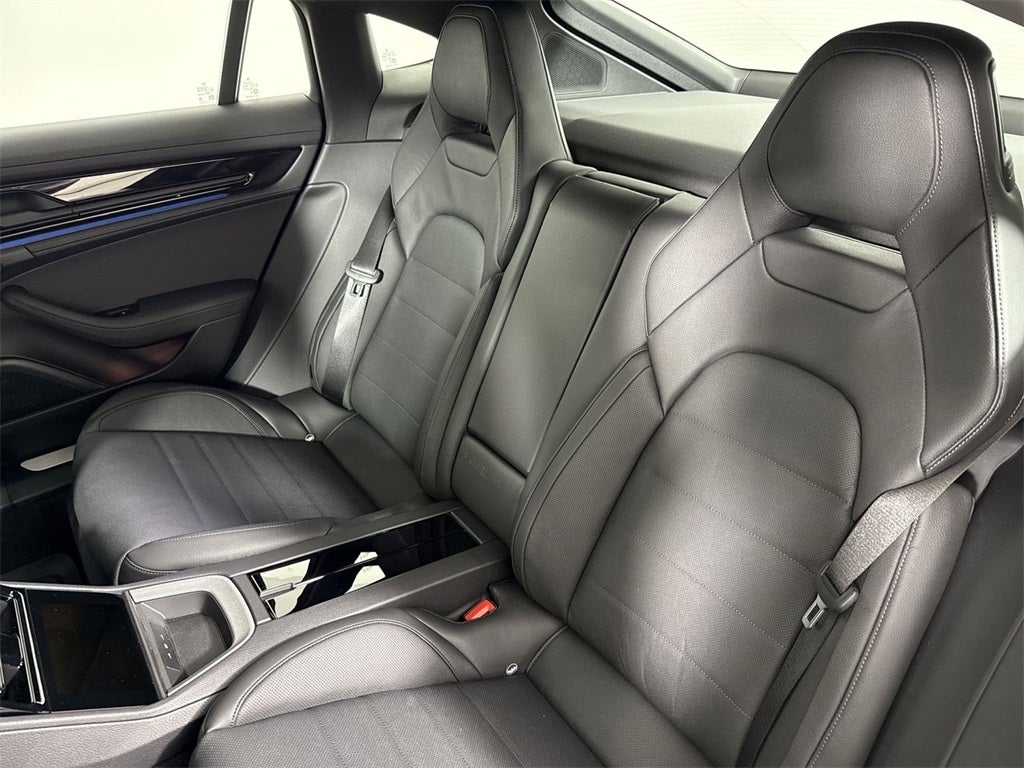 2026 Porsche Panamera 4
