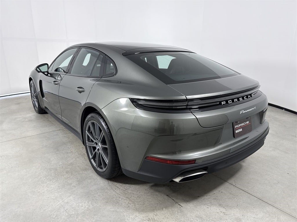 2026 Porsche Panamera 4