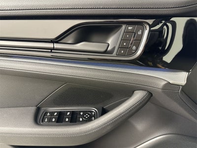 2026 Porsche Panamera 4