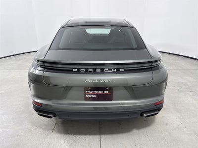 2026 Porsche Panamera 4