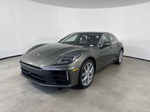 2026 Porsche Panamera 4