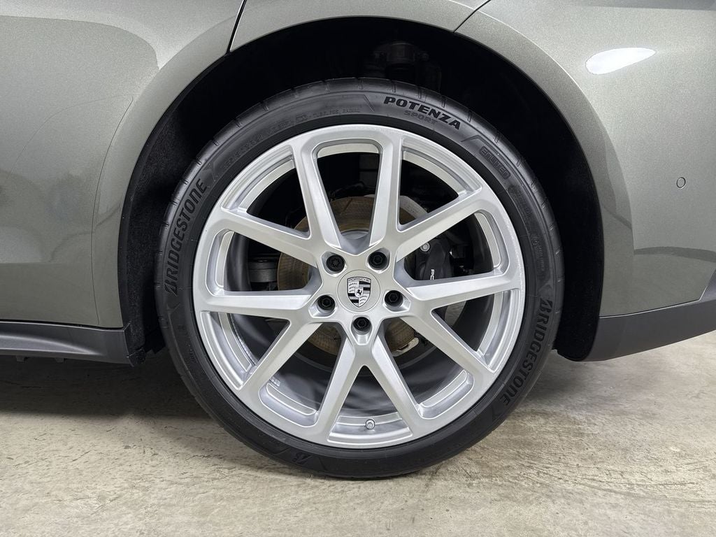 2026 Porsche Panamera 4