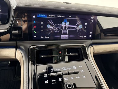 2026 Porsche Panamera 4
