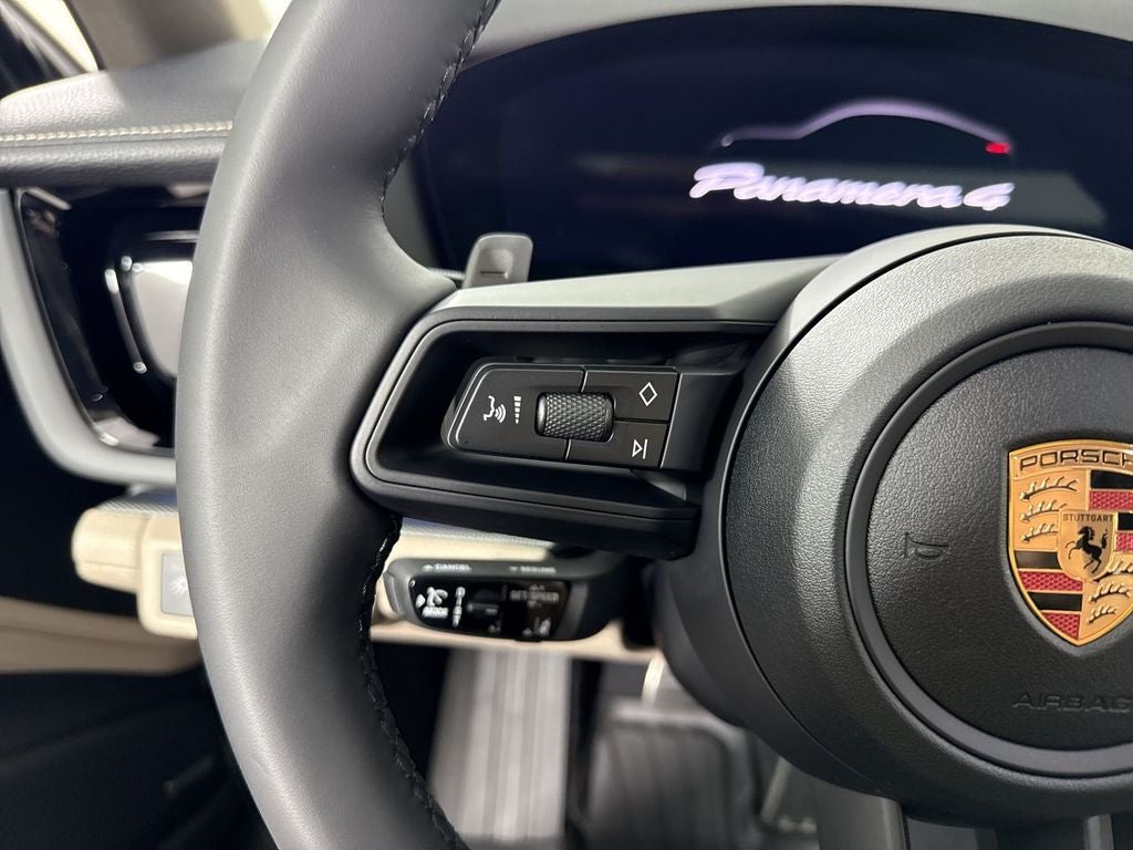 2026 Porsche Panamera 4