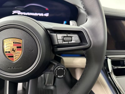 2026 Porsche Panamera 4