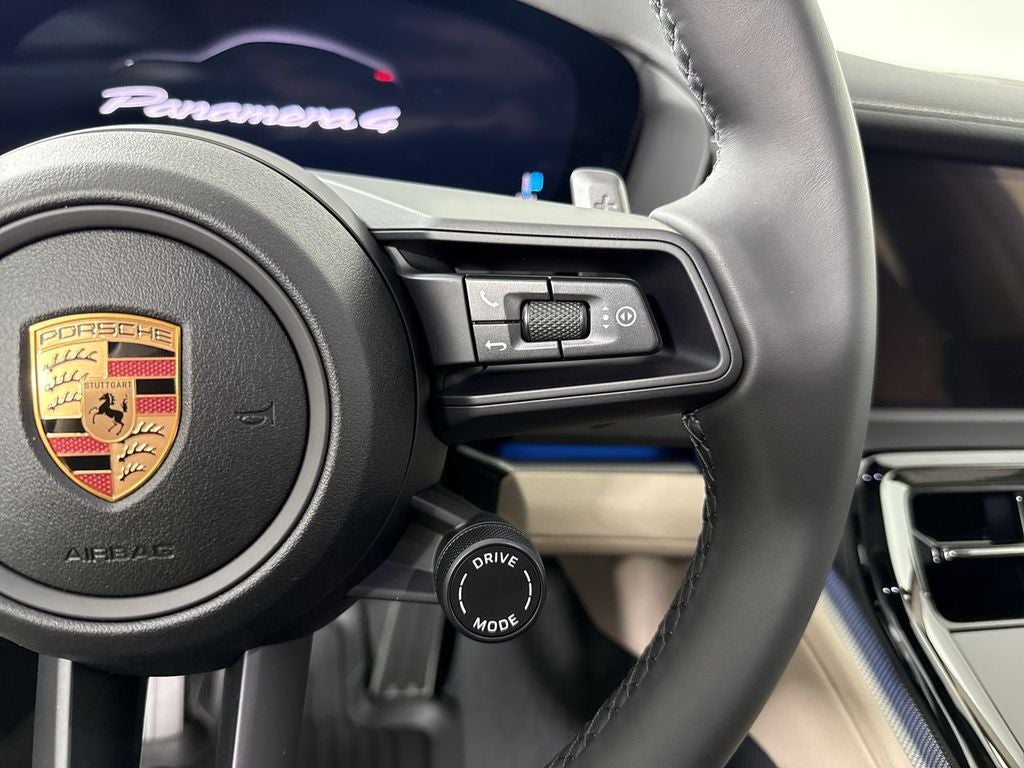 2026 Porsche Panamera 4