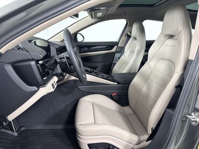 2026 Porsche Panamera 4