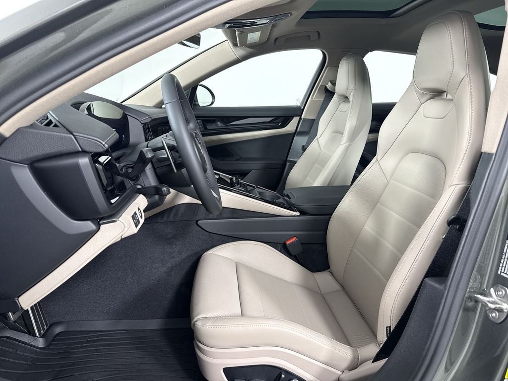 2026 Porsche Panamera 4
