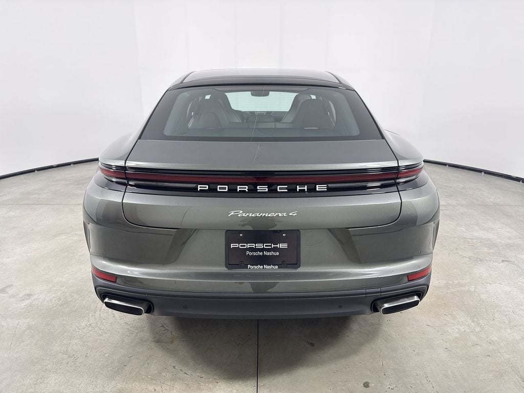 2026 Porsche Panamera 4