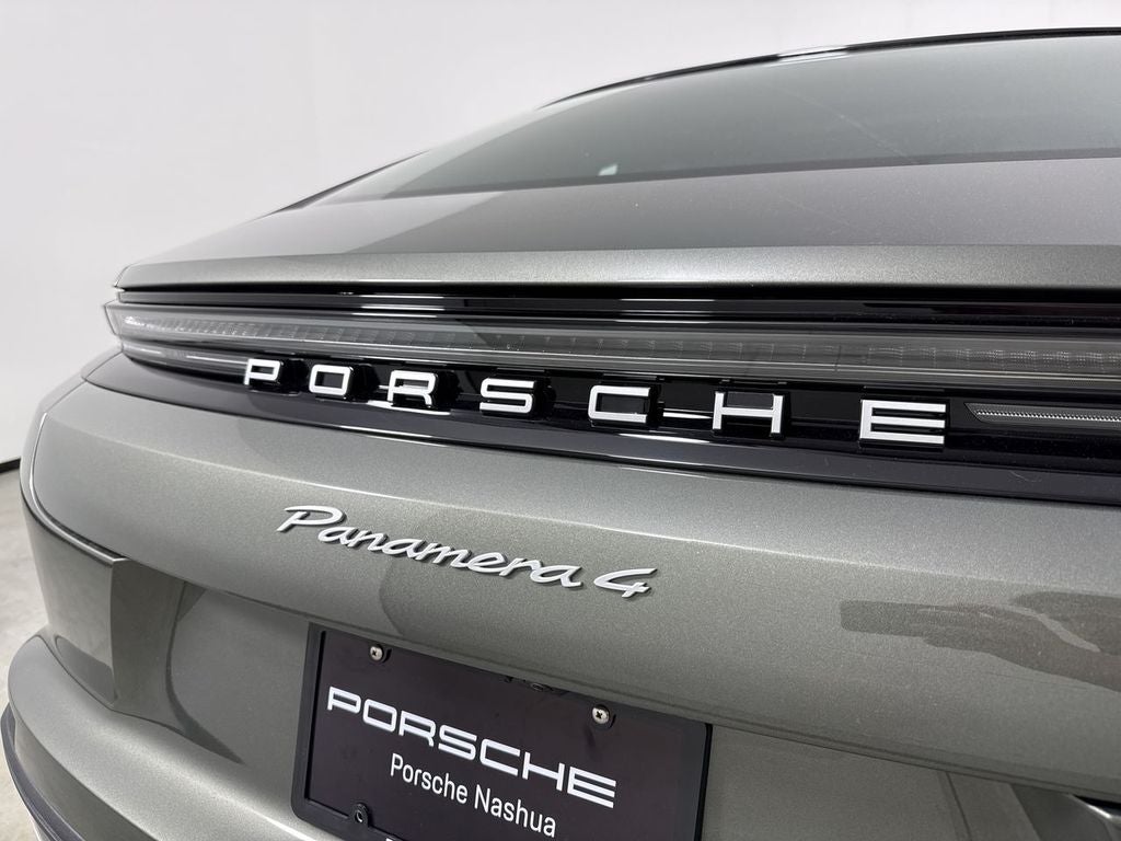2026 Porsche Panamera Panamera 4